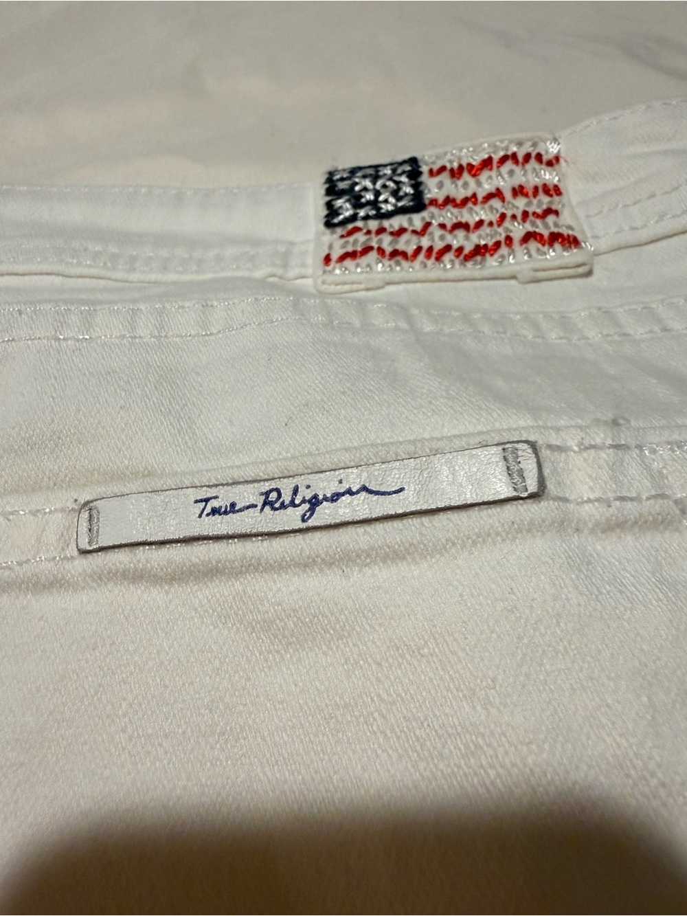 True Religion White Denim Button Fly Embroidered American Flag Accent Sz. 32